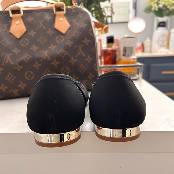 Also shoes size 7 women’s - Picture 2 of 3